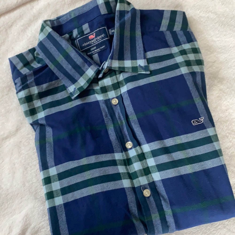 Men's long sleeved plaid button down. Slim fit 100% cotton